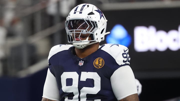 Dallas Cowboys defensive tackle Quinnen Williams warms up prior to the game against the Kansas City Chiefs Dallas Cowboys defensive tackle Quinnen Williams warms up prior to the game against the Kansas City Chiefs