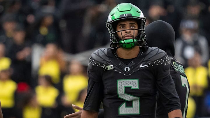 Oregon Ducks quarterback Dante Moore inks a NIL deal with Nike Oregon Ducks quarterback Dante Moore inks a NIL deal with Nike