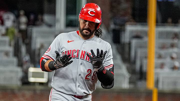 Sep 22, 2026; Cumberland, Georgia, USA; Cincinnati Reds third baseman Eugenio Suarez (28) reacts after hitting a home run against the Atlanta Braves during the eighth inning at Truist Park. Mandatory Credit: Dale Zanine-Imagn Images Sep 22, 2026; Cumberland, Georgia, USA; Cincinnati Reds third baseman Eugenio Suarez (28) reacts after hitting a home run against the Atlanta Braves during the eighth inning at Truist Park. Mandatory Credit: Dale Zanine-Imagn Images