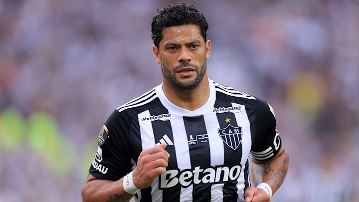 Hulk foi decisivo contra o Cruzeiro com dois gols