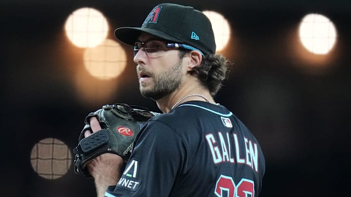 Arizona Diamondbacks right-hander Zac Gallen (23) pitches against the Cleveland Guardians at Chase Field on Aug. 19, 2025.