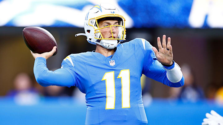 Los Angeles Rams v Los Angeles Chargers