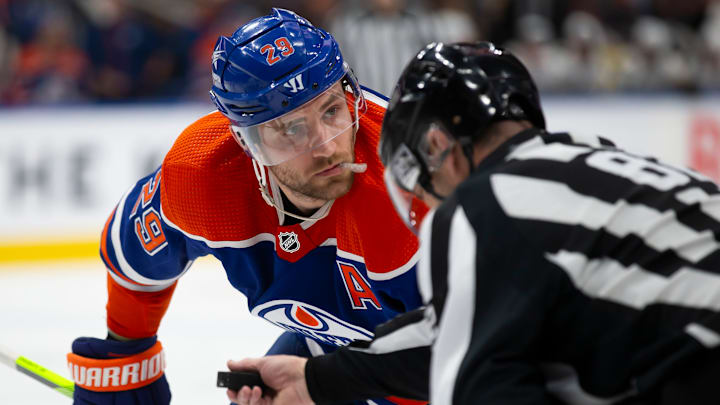 Boston Bruins v Edmonton Oilers