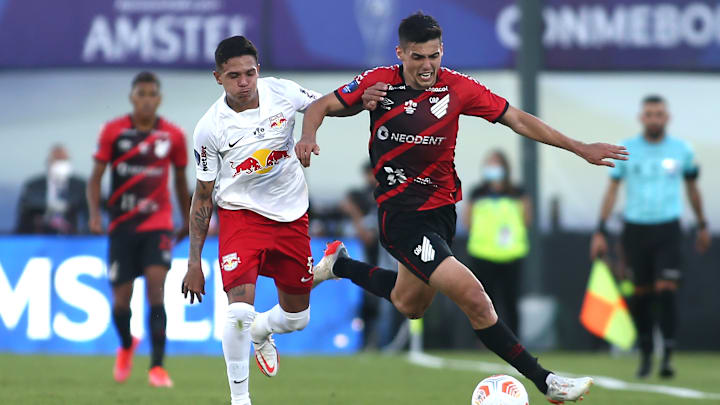 Athletico-PR e Red Bull Bragantino foram adversários na última final da Copa Sul-Americana