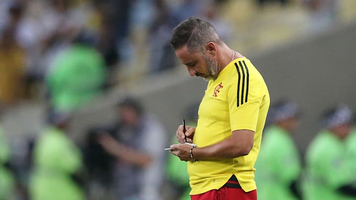 O último trabalho do treinador português foi no Flamengo