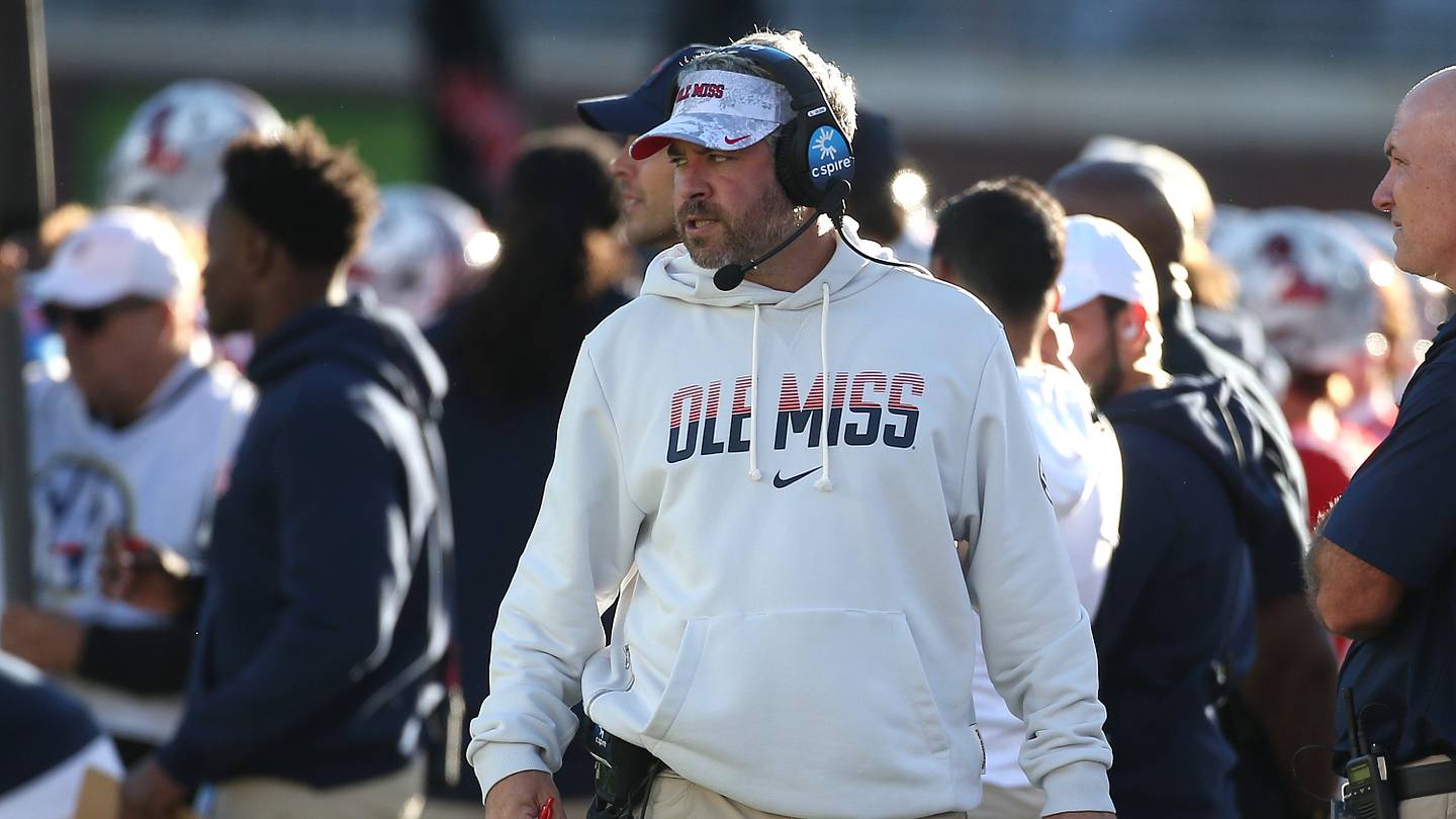 Pete Golding Explains What Makes Steve Sarkisian's Texas Offense Dangerous