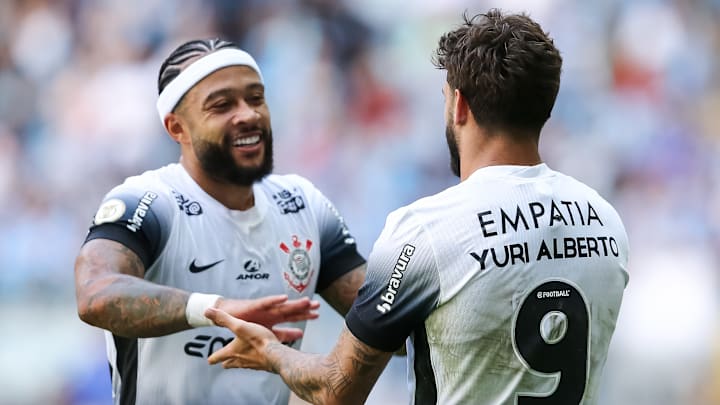 Memphis Depy e Yuri Alberto devem formar ataque titular Memphis Depy e Yuri Alberto devem formar ataque titular