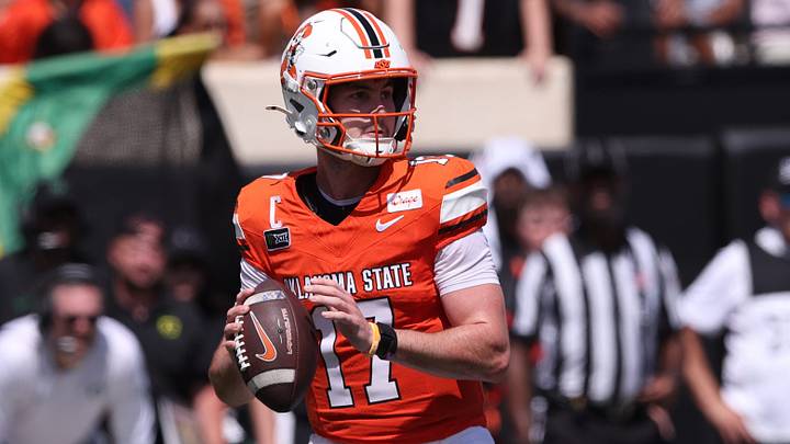 Sep 12, 2026; Stillwater, Oklahoma, USA;  Oklahoma State Cowboys quarterback Drew Mestemaker (17) throws a pass during the second quarter against the Oregon Ducks at Boone Pickens Stadium.  Mandatory Credit: William Purnell-Imagn Images