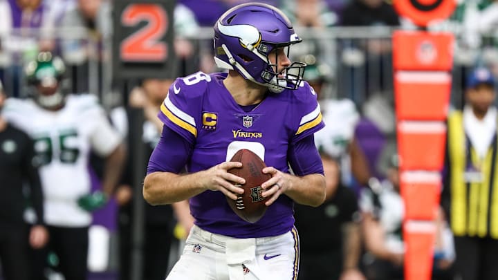  Minnesota Vikings quarterback Kirk Cousins (8)