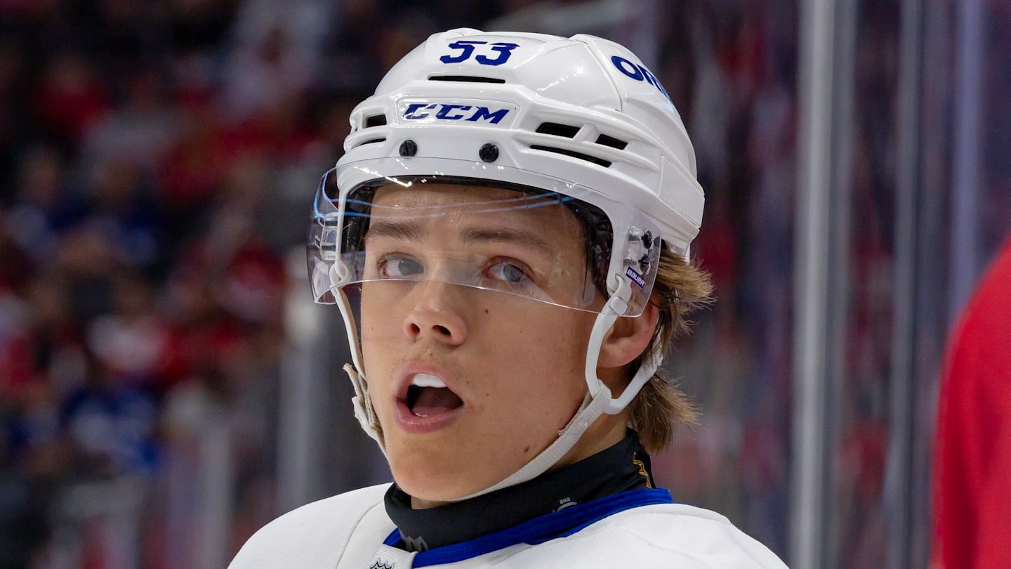 Easton Cowan recalled by Maple Leafs but scratched for opening night