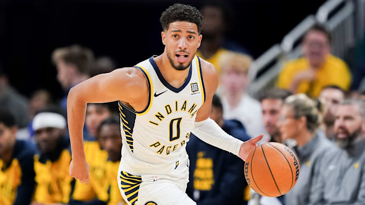 Charlotte Hornets v Indiana Pacers