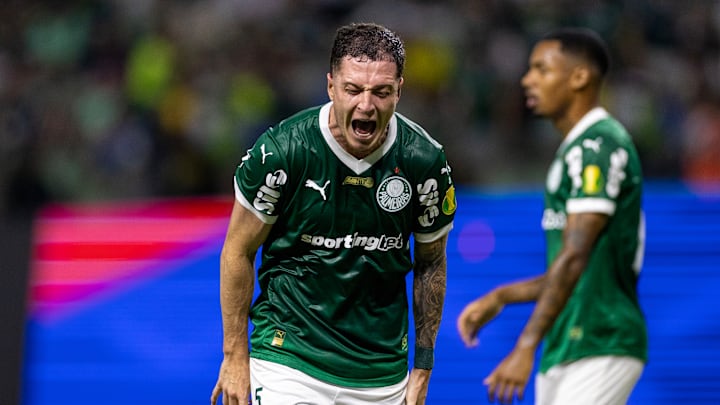 Palmeiras é o único dos quatro grandes fora da zona de classificação ao mata-mata Palmeiras é o único dos quatro grandes fora da zona de classificação ao mata-mata
