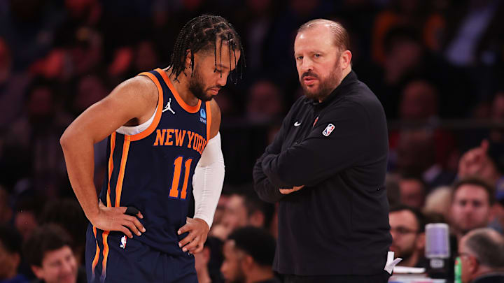 Cleveland Cavaliers v New York Knicks