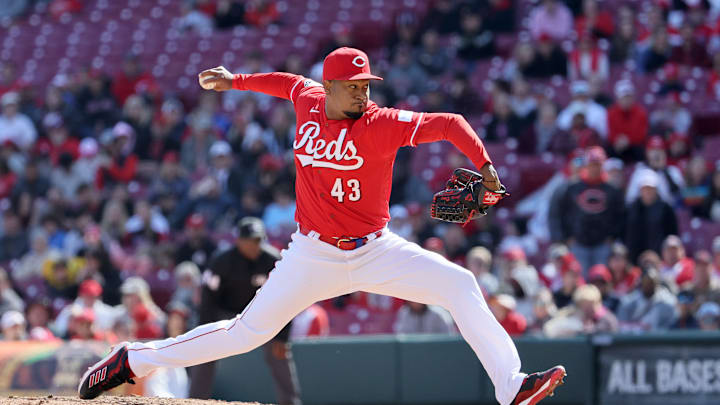 Pittsburgh Pirates v Cincinnati Reds Pittsburgh Pirates v Cincinnati Reds