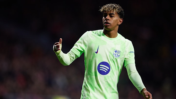 Lamine Yamal et le FC Barcelone défient Osasuna ce jeudi. 