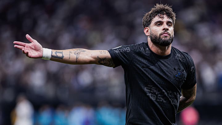 Yuri Alberto marcou dois gols no Clássico Alvinegro desta semana