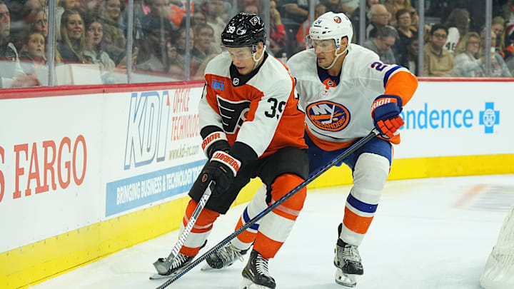 New York Islanders take on the Philadelphia Flyers on Monday night at UBS Arena.