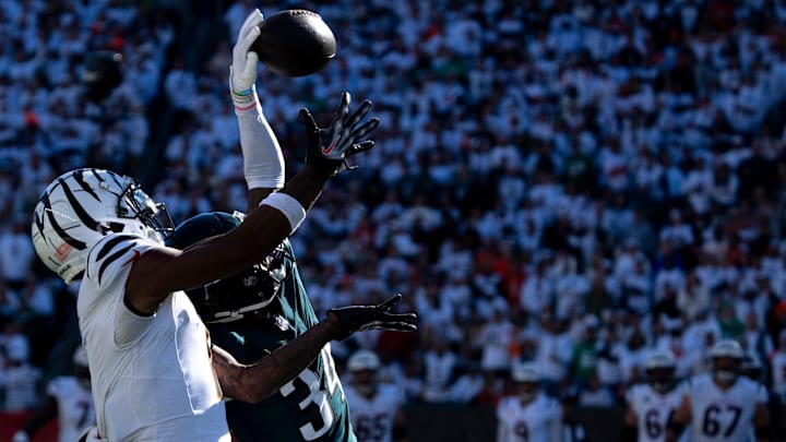 Philadelphia Eagles cornerback Isaiah Rodgers (34) tips a pass intended for Cincinnati Bengals wide receiver Ja'Marr Chase (1) 