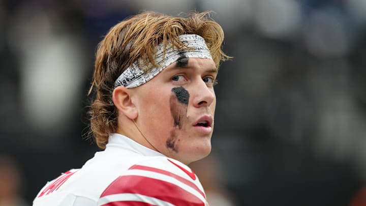 Dec 28, 2025; Paradise, Nevada, USA; New York Giants quarterback Jaxson Dart (6) looks on during the first quarter against the Las Vegas Raiders at Allegiant Stadium.