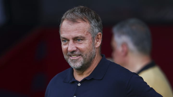 Hansi Flick a dévoilé le onze de départ du FC Barcelone pour le retour de la Liga. Hansi Flick a dévoilé le onze de départ du FC Barcelone pour le retour de la Liga.