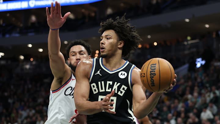 Los Angeles Clippers v Milwaukee Bucks
