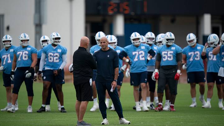Tennessee Titans Coach Robert Saleh, right, and Aaron Whitecotton, defensive line coach, talk during organized team activities at Vanderbilt Health Football Center Friday, May 29, 2026.