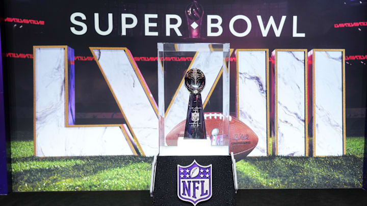 El trofeo Vince Lombardi es entregado cada año como premio del Super Bowl 