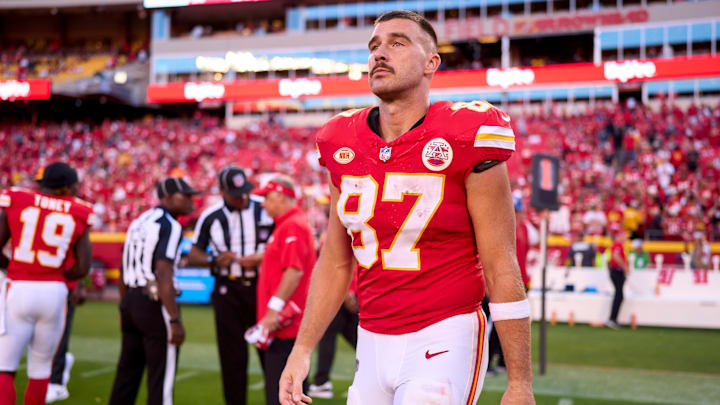 Travis Kelce lleva el número 87 en su camiseta de los Kansas City Chiefs