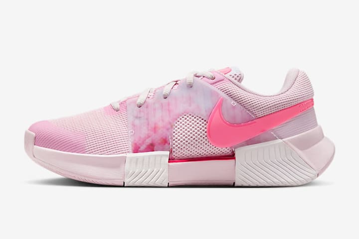 nike tennis shoes pink