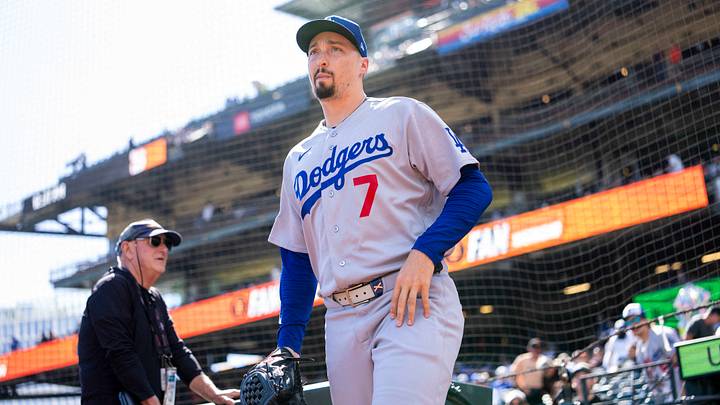 Sep 26, 2026; San Francisco, California, USA; Los Angeles Dodgers pitcher Blake Snell (7) walks onto the field before the start of the game against the San Francisco Giants at Oracle Park. Mandatory Credit: Cary Edmondson-Imagn Images Sep 26, 2026; San Francisco, California, USA; Los Angeles Dodgers pitcher Blake Snell (7) walks onto the field before the start of the game against the San Francisco Giants at Oracle Park. Mandatory Credit: Cary Edmondson-Imagn Images