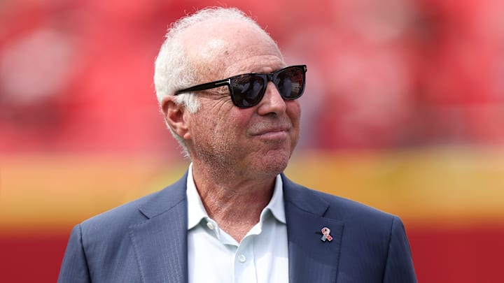 Philadelphia Eagles v Kansas City Chiefs Philadelphia Eagles v Kansas City Chiefs