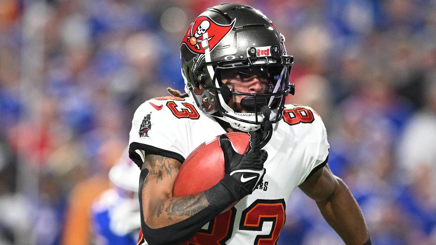 Bills Sign Former Falcons, Panthers, Buccaneers WR Deven Tho