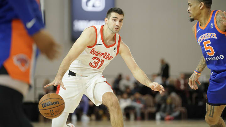 Memphis Hustle guard Dakota Mathias (31) 