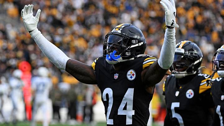 Nov 2, 2025; Pittsburgh, Pennsylvania, USA; Pittsburgh Steelers cornerback Joey Porter Jr. (24) celebrates after a play during the fourth quarter against the Indianapolis Colts at Acrisure Stadium. Mandatory Credit: Barry Reeger-Imagn Images Nov 2, 2025; Pittsburgh, Pennsylvania, USA; Pittsburgh Steelers cornerback Joey Porter Jr. (24) celebrates after a play during the fourth quarter against the Indianapolis Colts at Acrisure Stadium. Mandatory Credit: Barry Reeger-Imagn Images
