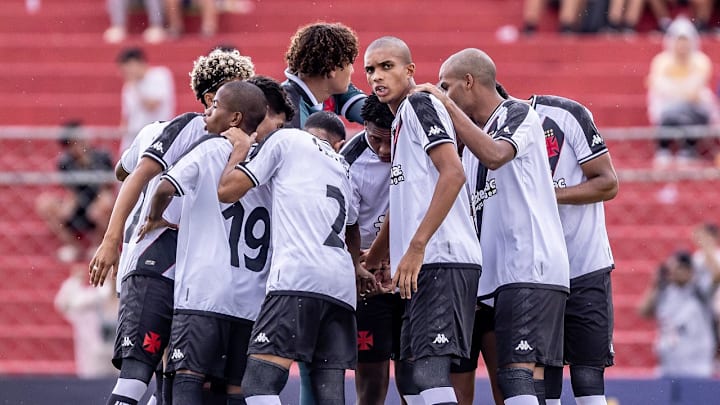 Vasco ainda não ganhou partidas na competição