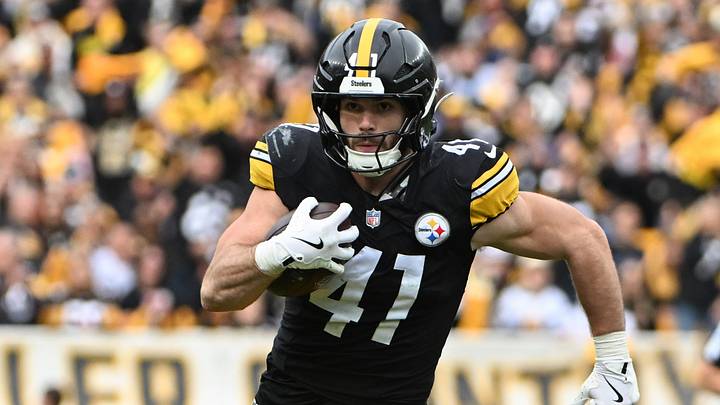 Nov 2, 2025; Pittsburgh, Pennsylvania, USA; Pittsburgh Steelers linebacker Payton Wilson (41) returns an interception against the Indianapolis Colts during the first half at Acrisure Stadium. Mandatory Credit: Barry Reeger-Imagn Images Nov 2, 2025; Pittsburgh, Pennsylvania, USA; Pittsburgh Steelers linebacker Payton Wilson (41) returns an interception against the Indianapolis Colts during the first half at Acrisure Stadium. Mandatory Credit: Barry Reeger-Imagn Images