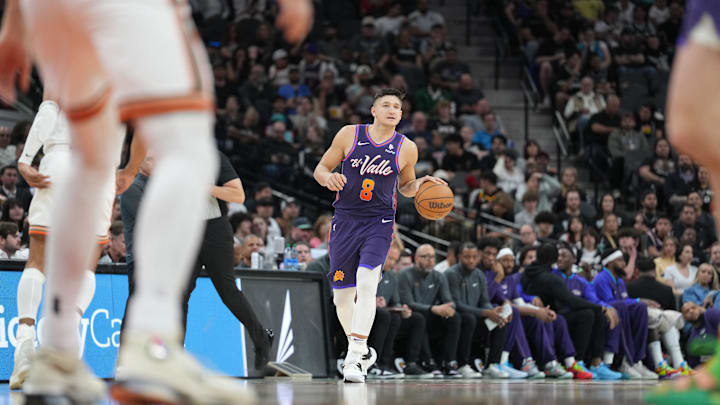 Mar 25, 2024; San Antonio, Texas, USA; Phoenix Suns guard Grayson Allen (8) brings the ball up the Mar 25, 2024; San Antonio, Texas, USA; Phoenix Suns guard Grayson Allen (8) brings the ball up the