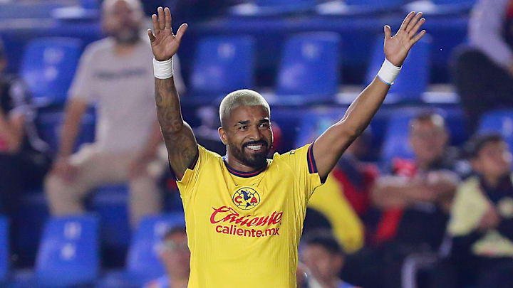 El uruguayo Rodrigo Aguirre recuperó su forma con el América y en su selección demostró que no es casualidad