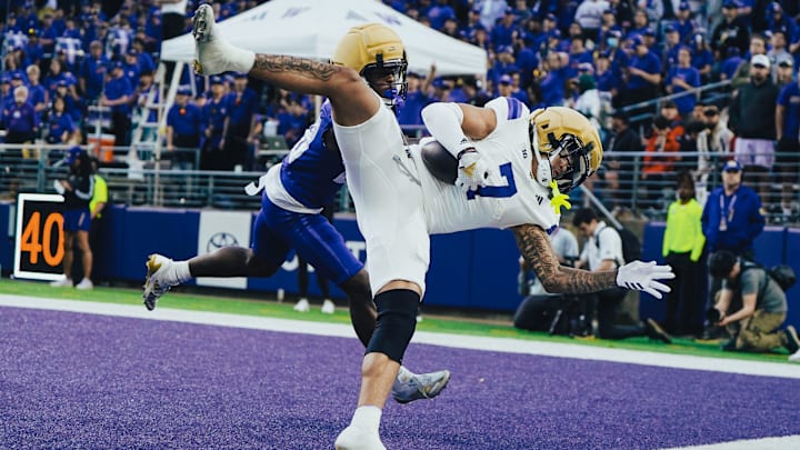 Raiden Vines-Bright comes down with an acrobatic touchdown catch in the Spring Game. Raiden Vines-Bright comes down with an acrobatic touchdown catch in the Spring Game.
