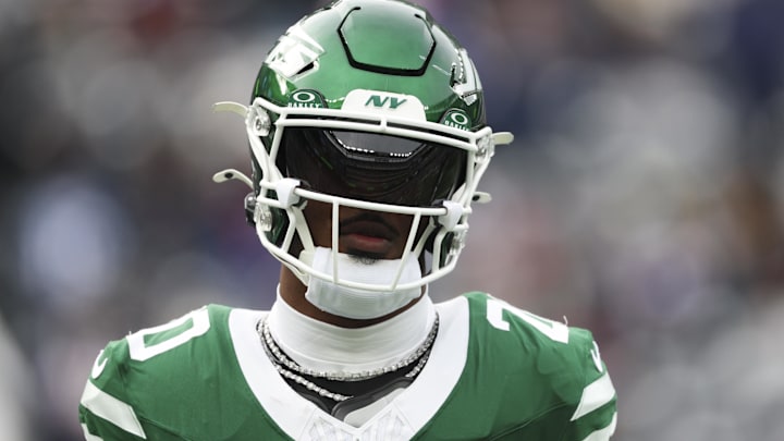 Dec 28, 2025; East Rutherford, New Jersey, USA; New York Jets running back Breece Hall (20) prior to the game against the New England Patriots at MetLife Stadium. Mandatory Credit: Vincent Carchietta-Imagn Images