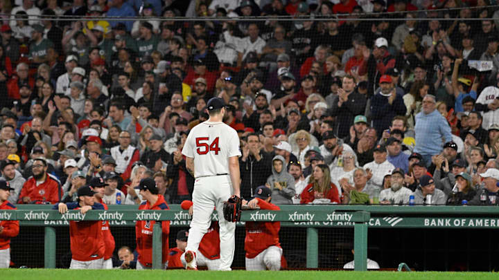 Sep 17, 2025; Boston, Massachusetts, USA; Boston Red Sox starting pitcher Lucas Giolito (54) is relieved of pitching duties during the fifth inning against the Athletics at Fenway Park. Mandatory Credit: Eric Canha-Imagn Images Sep 17, 2025; Boston, Massachusetts, USA; Boston Red Sox starting pitcher Lucas Giolito (54) is relieved of pitching duties during the fifth inning against the Athletics at Fenway Park. Mandatory Credit: Eric Canha-Imagn Images