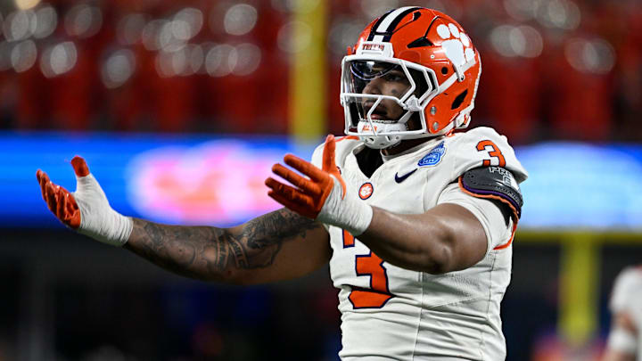 Dec 7, 2024; Charlotte, NC, USA; Clemson Tigers defensive end T.J. Parker (3) reacts after a play during the third quarter against the Southern Methodist Mustangs in the 2024 ACC Championship game at Bank of America Stadium.
