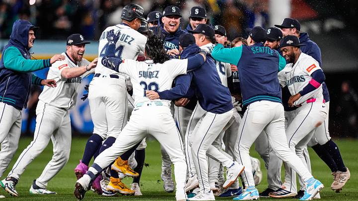 Seattle Mariners players celebrate 3-2 win over Detroit Tigers after 15 innings at ALDS Game 5 at T-Mobile Park in Seattle on Friday, Oct. 10, 2025. Seattle Mariners players celebrate 3-2 win over Detroit Tigers after 15 innings at ALDS Game 5 at T-Mobile Park in Seattle on Friday, Oct. 10, 2025.