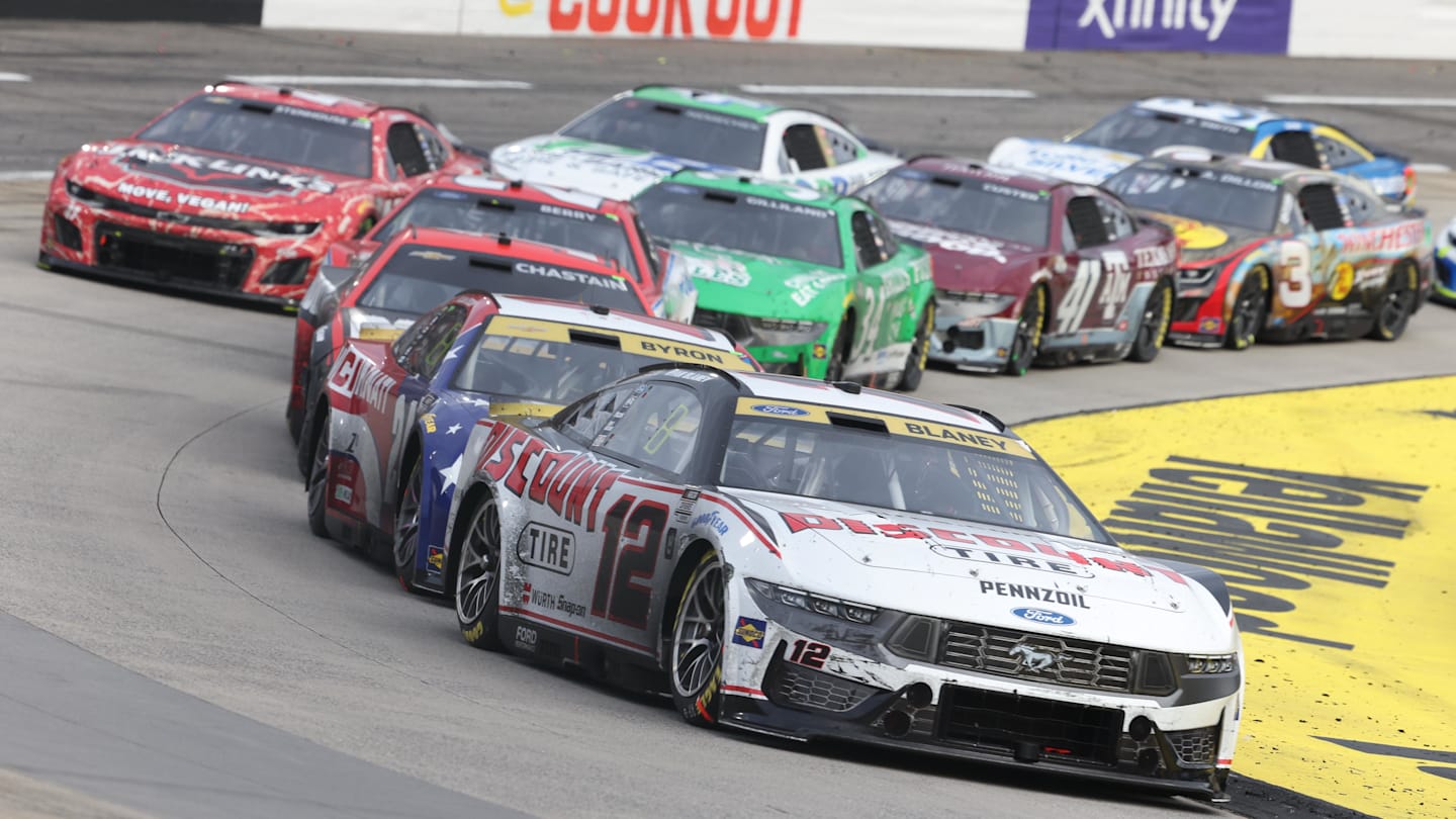 How to Watch the NASCAR Cup Series Cook Out 400 at Martinsville