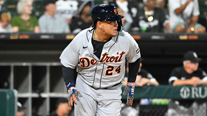 Miguel Cabrera tiene molestias en la rodilla 