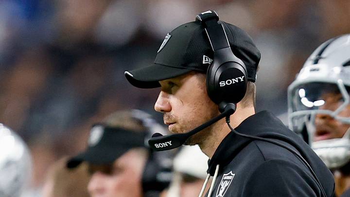 Aug 13, 2026; Paradise, Nevada, USA; Las Vegas Raiders head coach Klint Kubiak looks on from the sideline during the game against the Arizona Cardinals at Allegiant Stadium. Mandatory Credit: David Brytus-Imagn Images Aug 13, 2026; Paradise, Nevada, USA; Las Vegas Raiders head coach Klint Kubiak looks on from the sideline during the game against the Arizona Cardinals at Allegiant Stadium. Mandatory Credit: David Brytus-Imagn Images