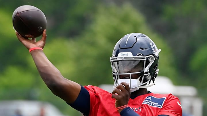 Tennessee Titans quarterback Cam Ward