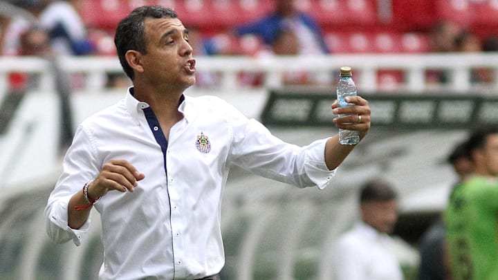 Ricardo Cadena con Chivas