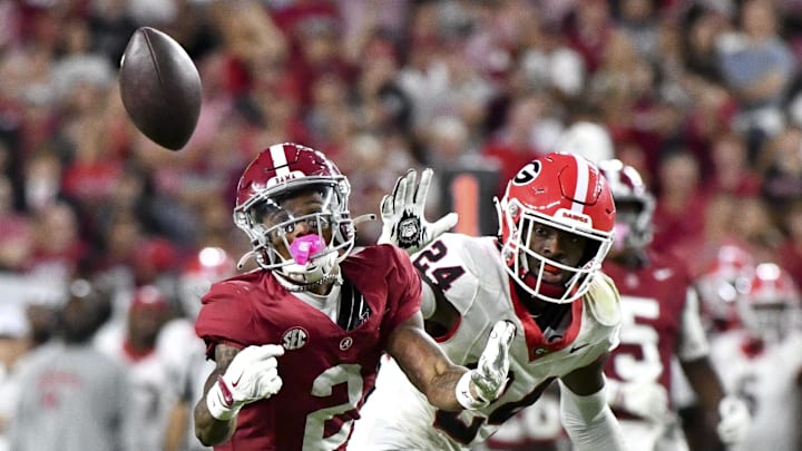 Alabama Crimson Tide wide receiver Ryan Williams (2) makes a catch against Georgia Bulldogs defensive back Malaki Starks (24) at Bryant-Denny Stadium. Alabama defeated Georgia 41-34. Alabama Crimson Tide wide receiver Ryan Williams (2) makes a catch against Georgia Bulldogs defensive back Malaki Starks (24) at Bryant-Denny Stadium. Alabama defeated Georgia 41-34.