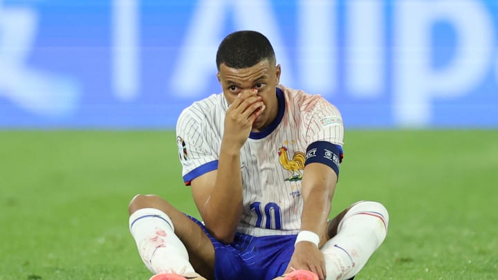 Kylian Mbappé, avec le maillot tricolore